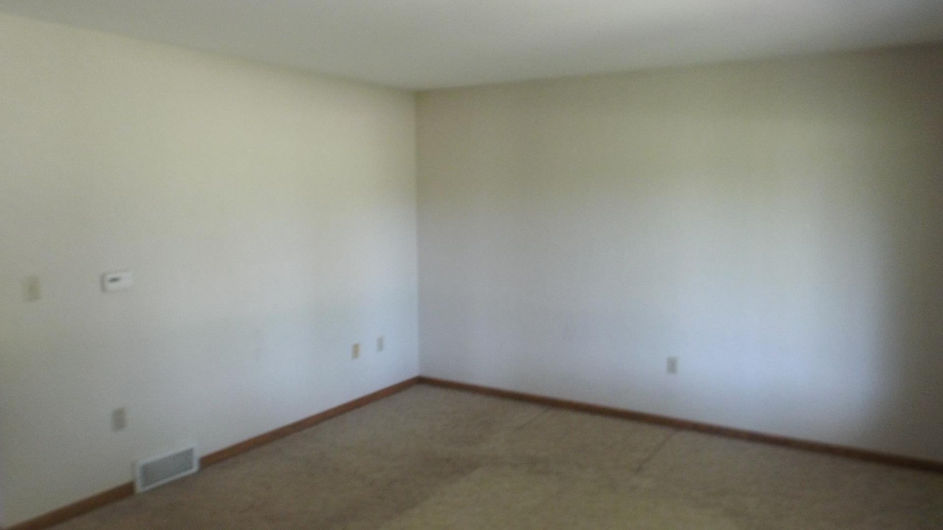 7540 Badger Road East Dubuque, IL 61025 - Photo 6 of 32 Gallery Image 6
