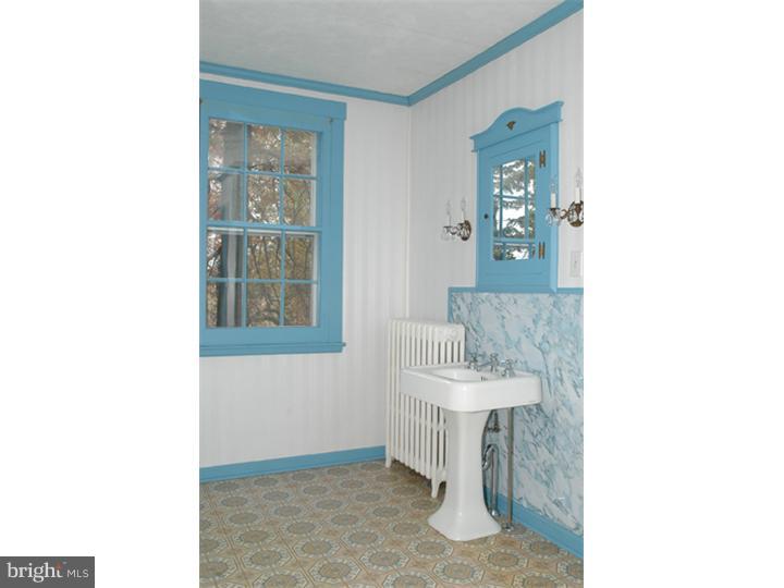 51 Crystal Cave Road Kutztown, PA 19530 - Photo 15 of 20 Bathroom