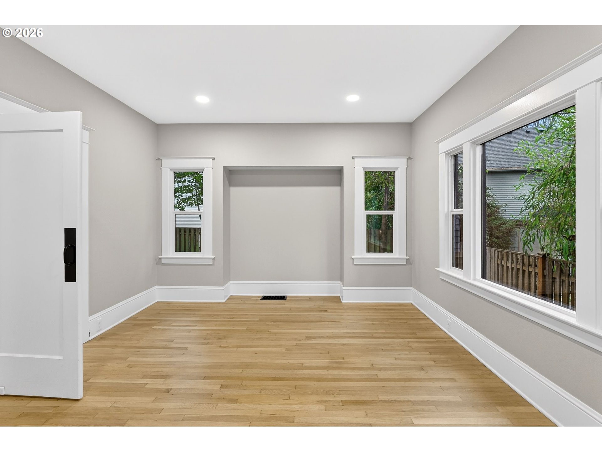 5465 Southwest Scholls Ferry Road Portland, OR 97225 - Photo 12 of 45