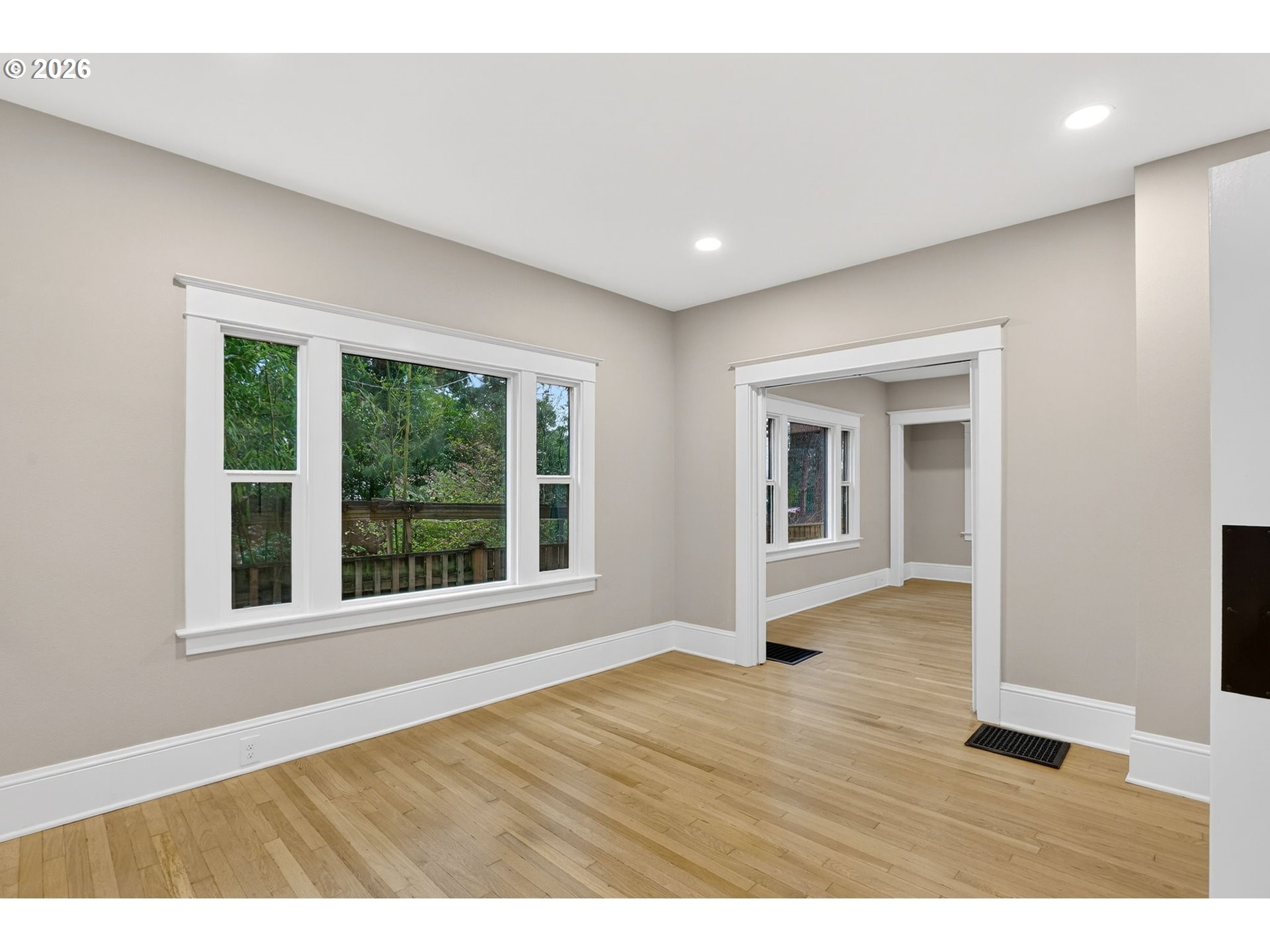 5465 Southwest Scholls Ferry Road Portland, OR 97225 - Photo 14 of 45