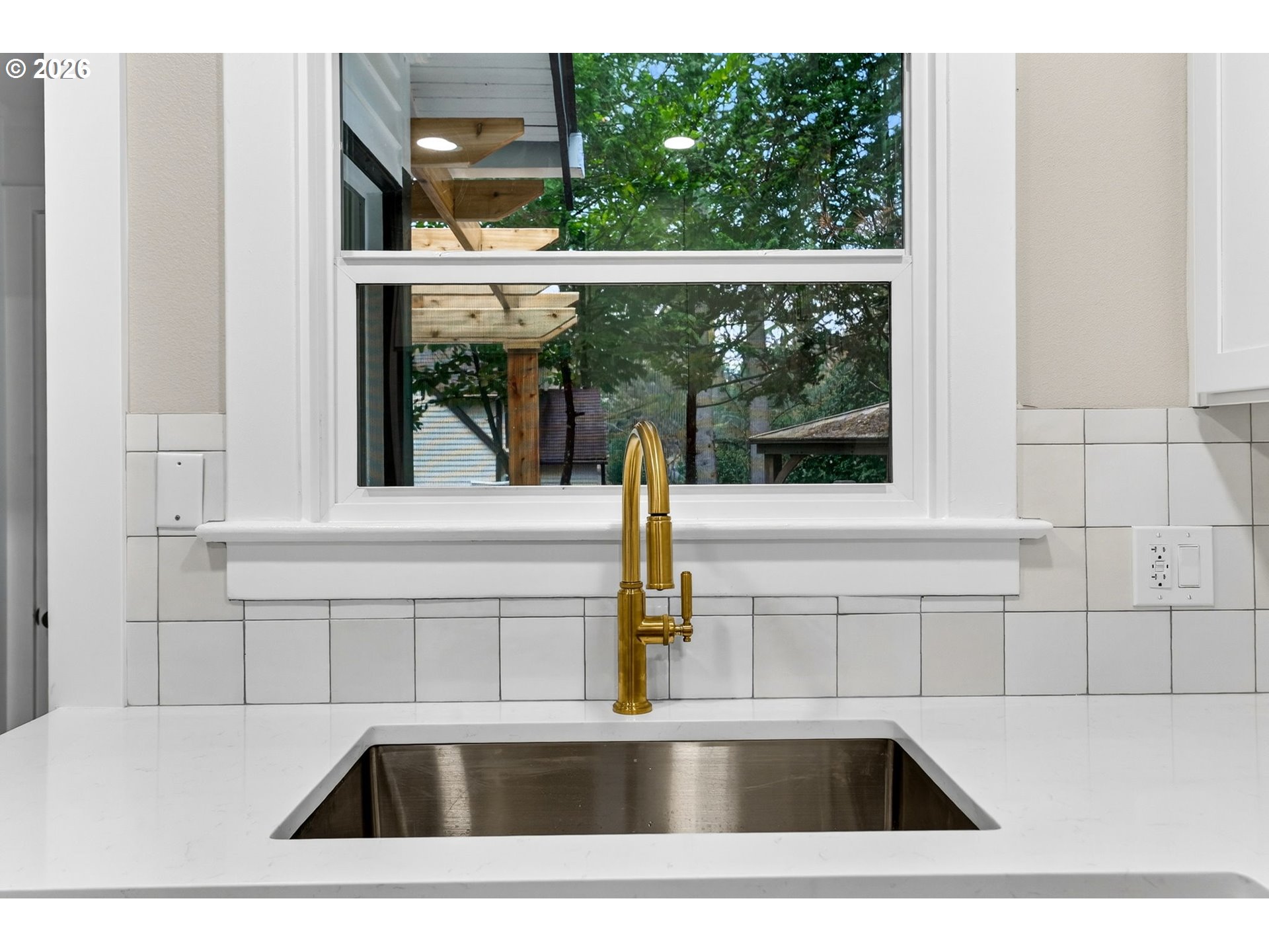 5465 Southwest Scholls Ferry Road Portland, OR 97225 - Photo 18 of 45