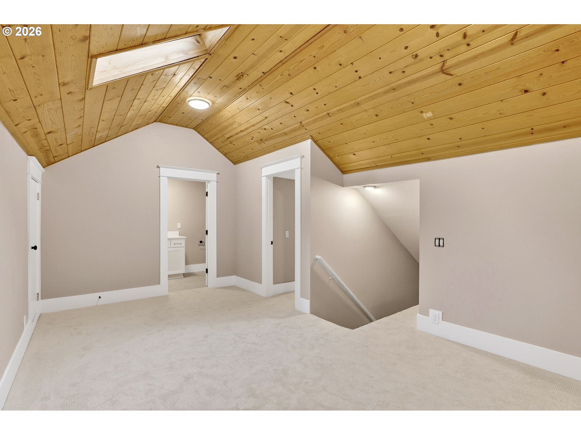 5465 Southwest Scholls Ferry Road Portland, OR 97225 - Photo 28 of 45