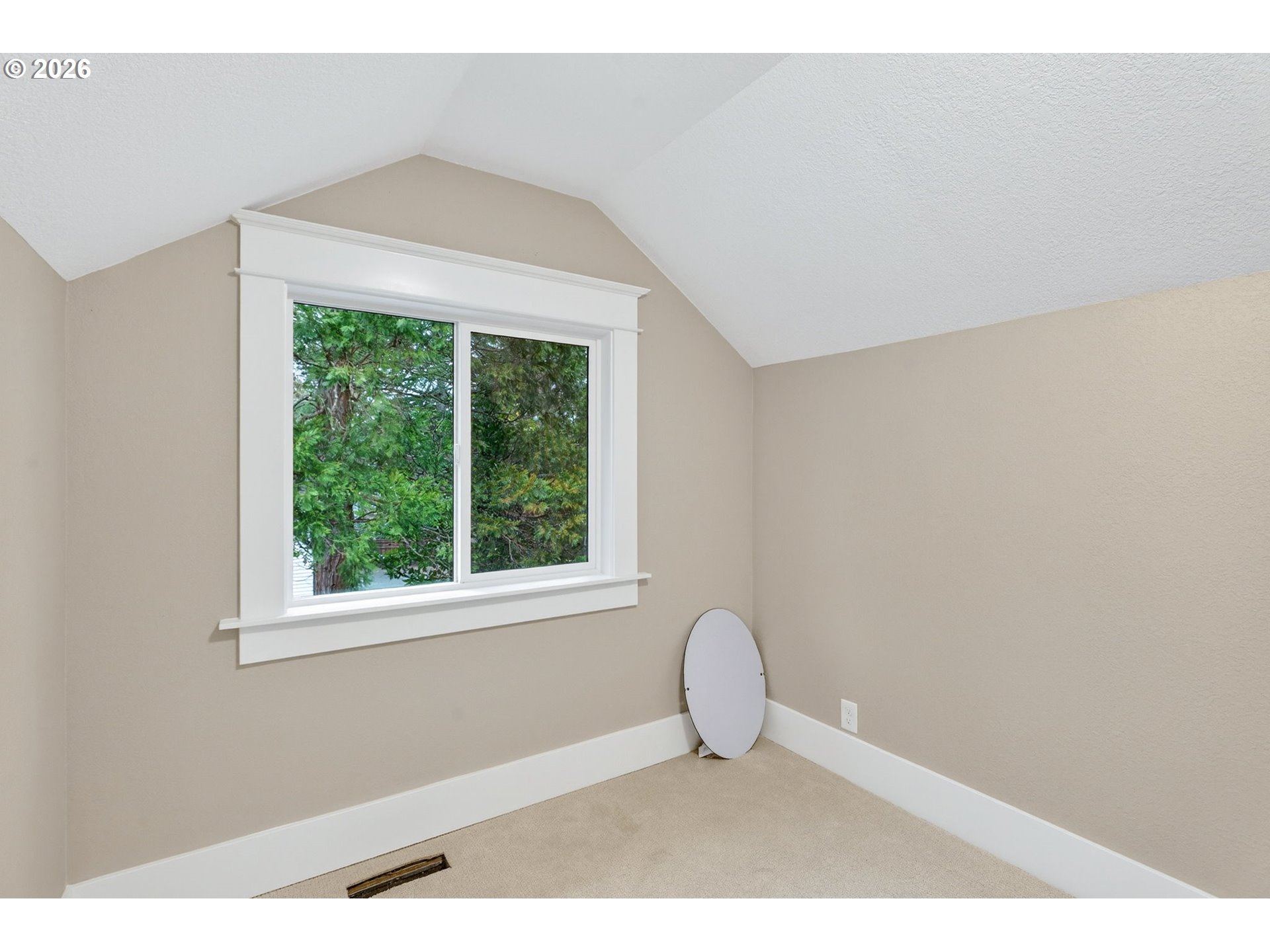 5465 Southwest Scholls Ferry Road Portland, OR 97225 - Photo 33 of 45