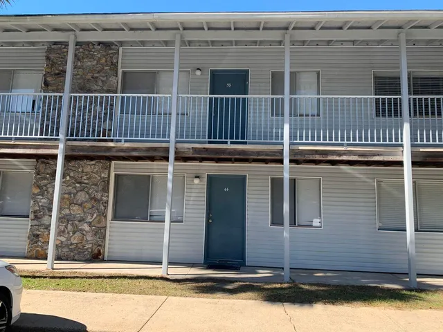$1,100 | 201 East College Boulevard, Unit 59, Niceville, FL 32578
