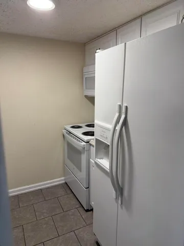 $1,100 | 201 East College Boulevard, Unit 59, Niceville, FL 32578