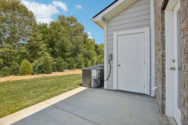 $340,800 | 7137 Cedarcrest Lane, Fairview, TN 37062