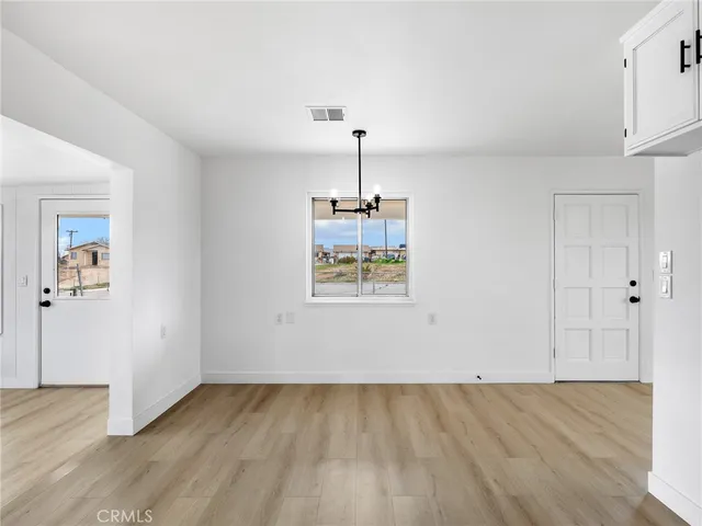 $319,900 | 16730 Batson Road, Victorville, CA 92395