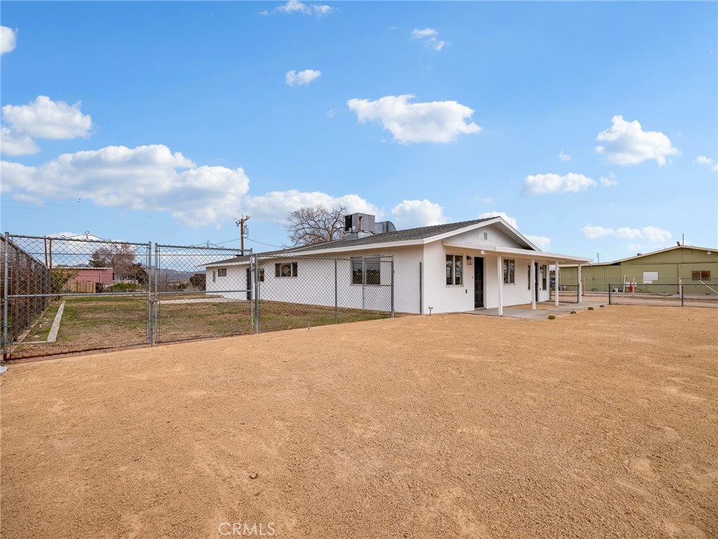 16730 Batson Road Victorville, CA 92395 - Photo 22 of 28