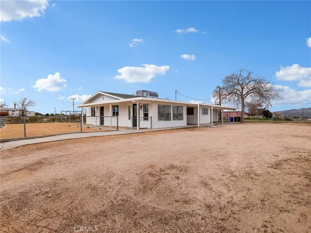 $319,900 | 16730 Batson Road, Victorville, CA 92395