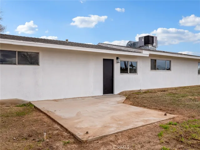 $319,900 | 16730 Batson Road, Victorville, CA 92395