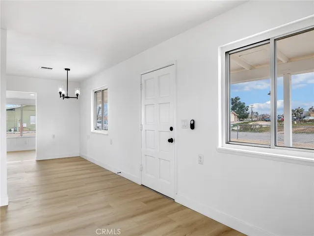 $319,900 | 16730 Batson Road, Victorville, CA 92395