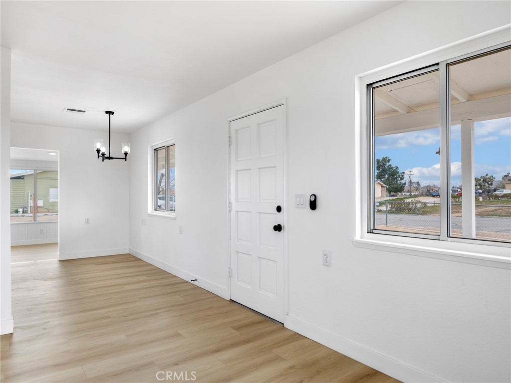 16730 Batson Road Victorville, CA 92395 - Photo 8 of 28