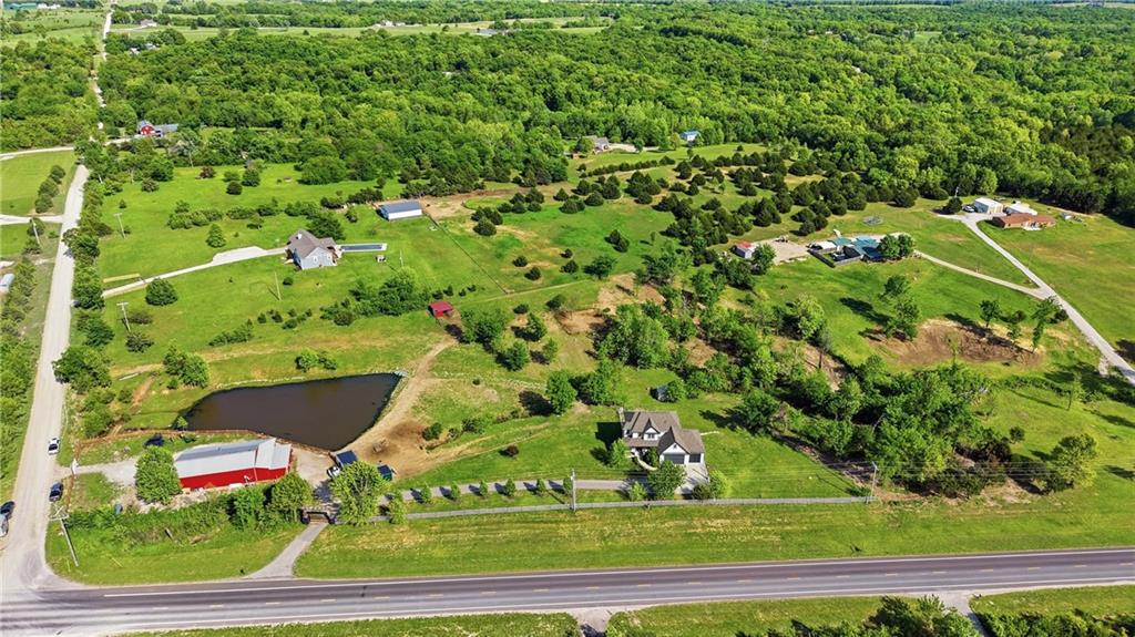18411 Linwood Road Linwood, KS 66052 - Photo 5 of 57