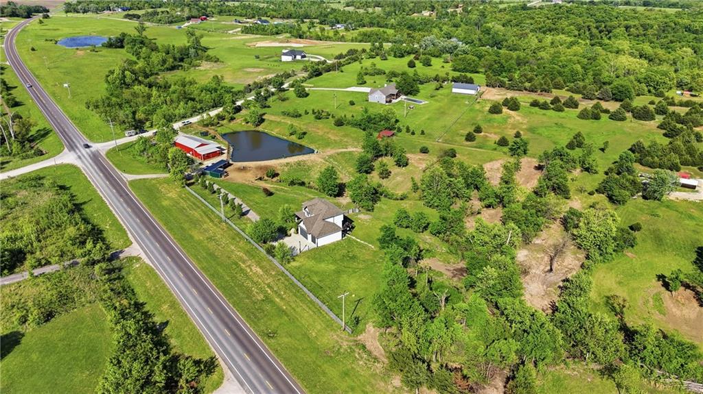 18411 Linwood Road Linwood, KS 66052 - Photo 7 of 57