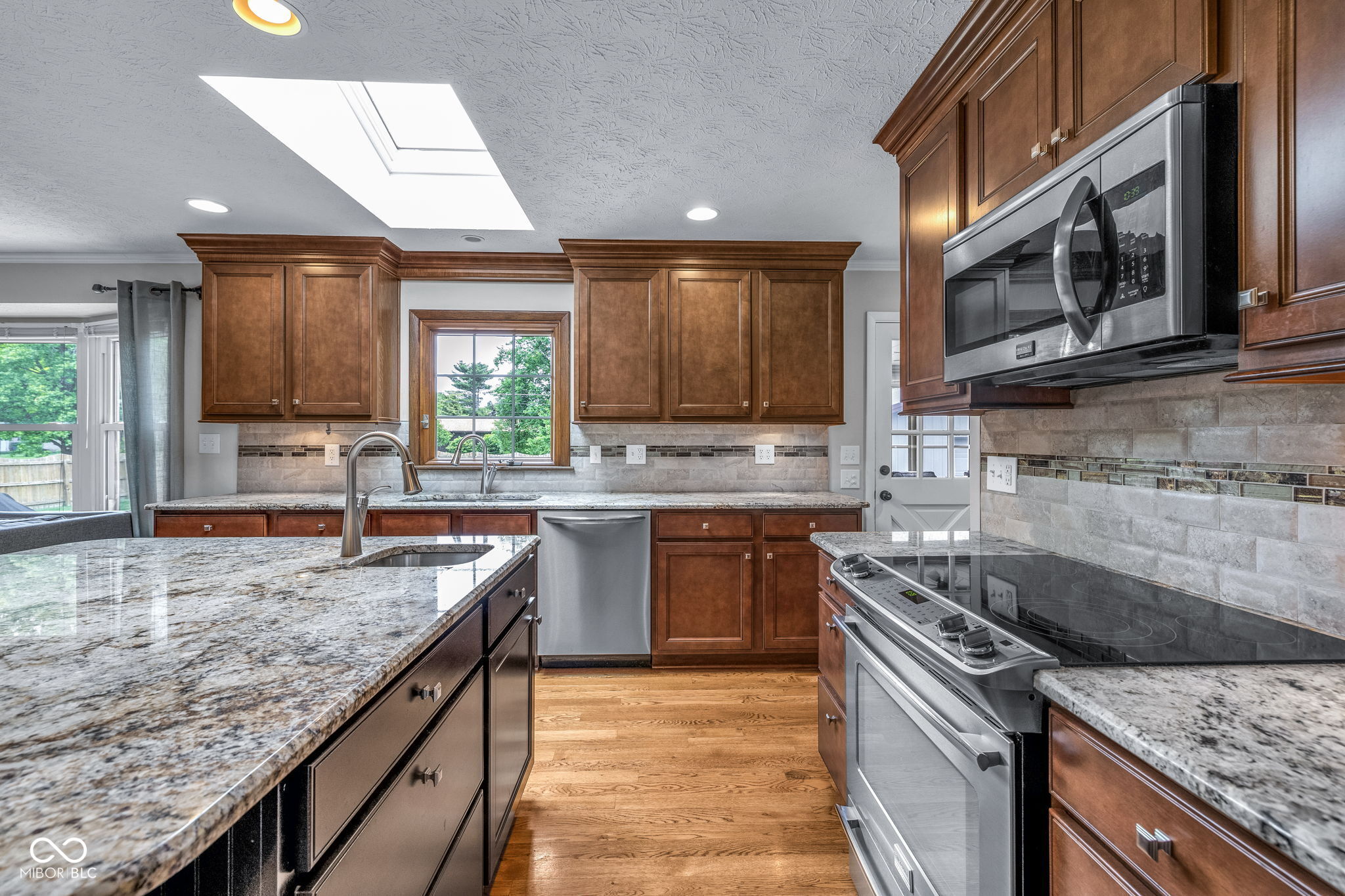 7135 Lantern Road Indianapolis, IN 46256 - Photo 12 of 53 Gallery Image 12