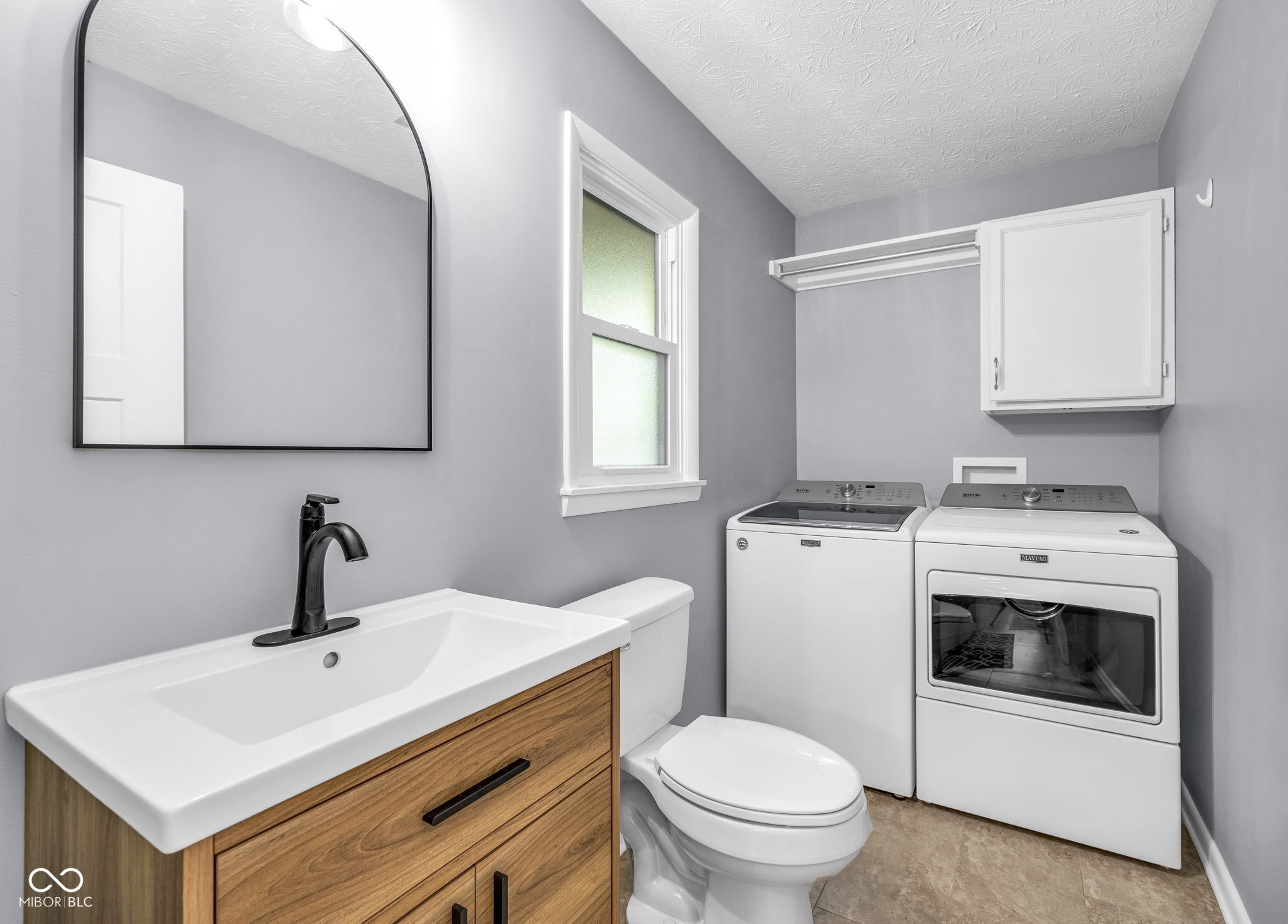 7135 Lantern Road Indianapolis, IN 46256 - Photo 16 of 53 Gallery Image 16