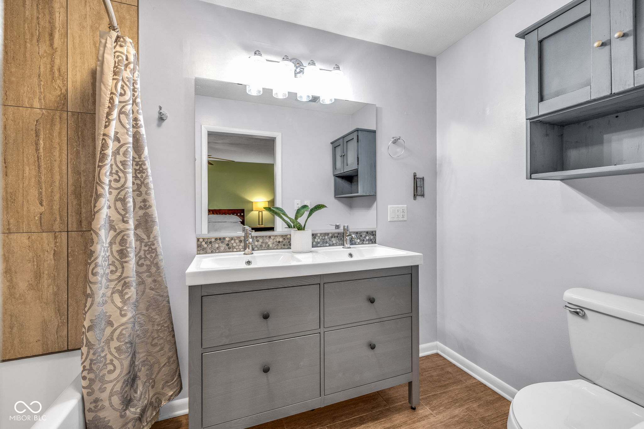 7135 Lantern Road Indianapolis, IN 46256 - Photo 22 of 53 Gallery Image 22