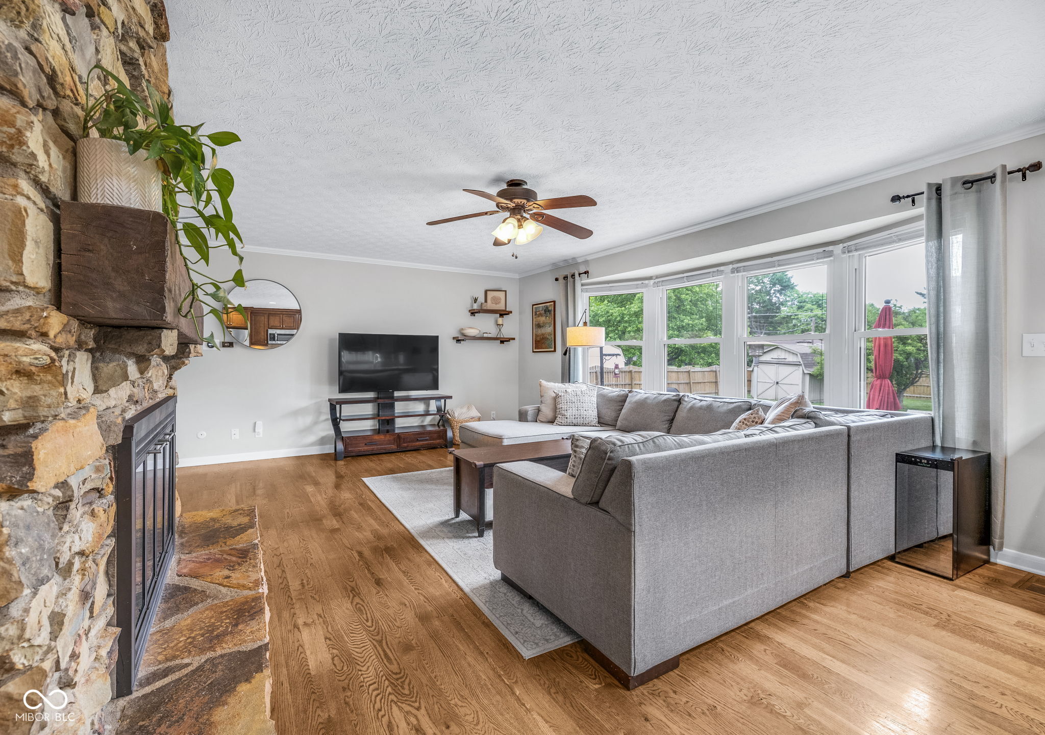 7135 Lantern Road Indianapolis, IN 46256 - Photo 7 of 53 Gallery Image 7