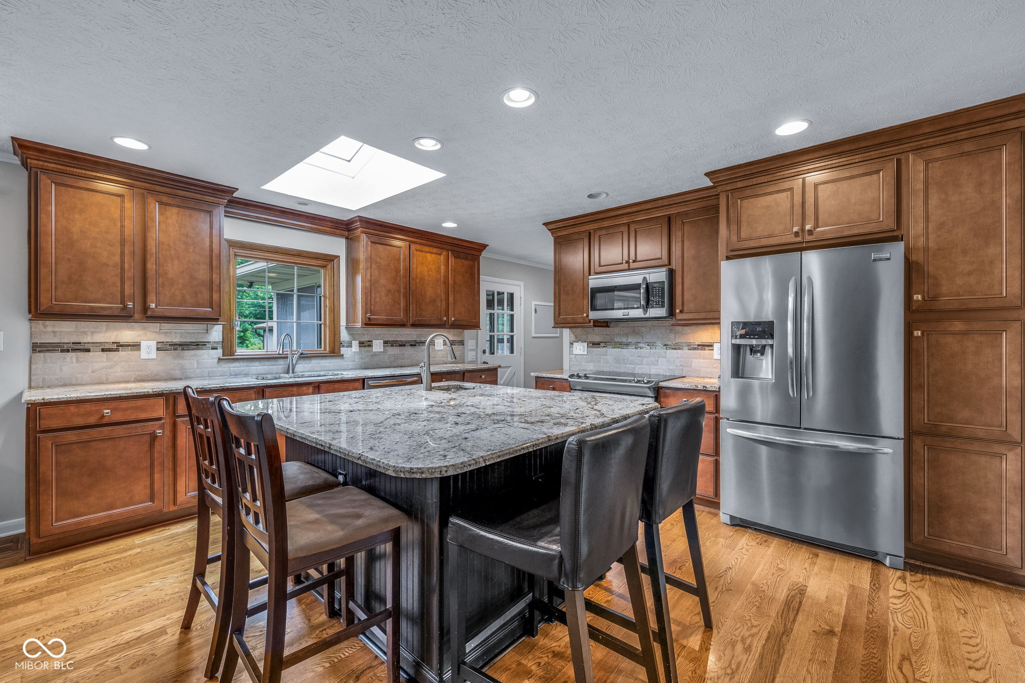 7135 Lantern Road Indianapolis, IN 46256 - Photo 8 of 53 Gallery Image 8