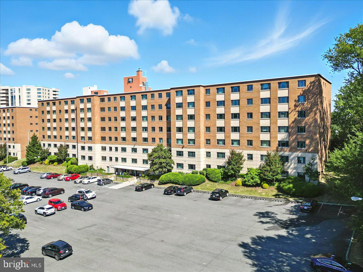 1200 South Arlington Ridge Road, Unit 717 Arlington, VA 22202 - Photo 14 of 24