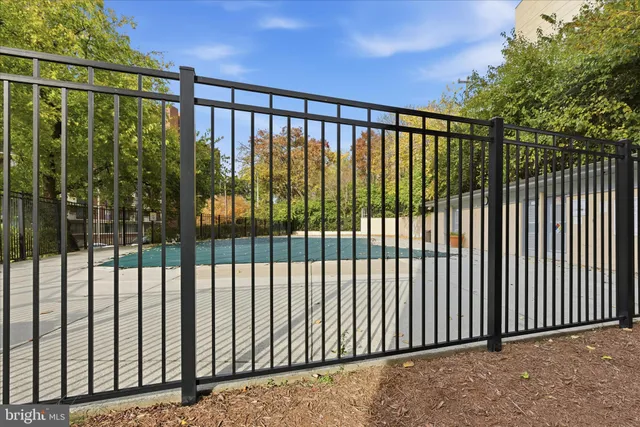 $1,700 | 1200 South Arlington Ridge Road, Unit 717, Arlington, VA 22202