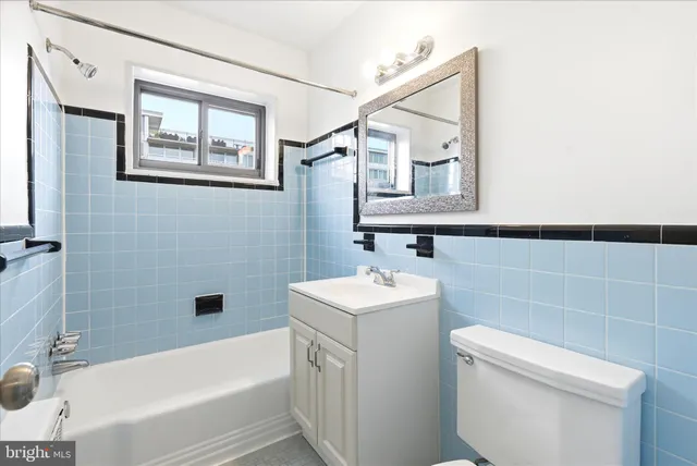 $1,700 | 1200 South Arlington Ridge Road, Unit 717, Arlington, VA 22202