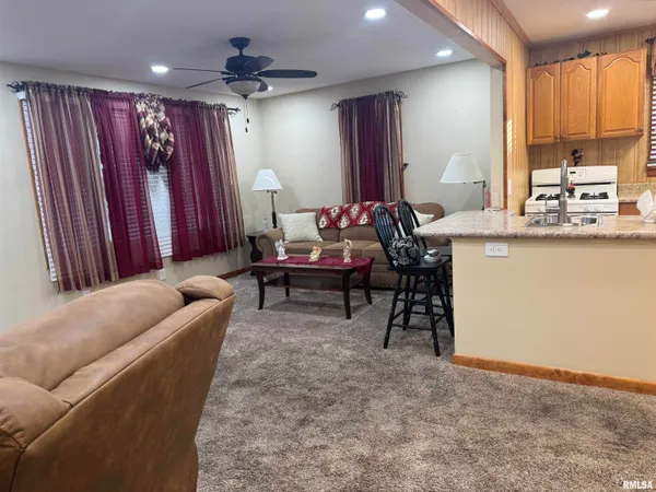 $150,000 | 216 South Hubbard Avenue, Goreville, IL 62939