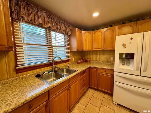 $169,000 | 216 South Hubbard Avenue, Goreville, IL 62939