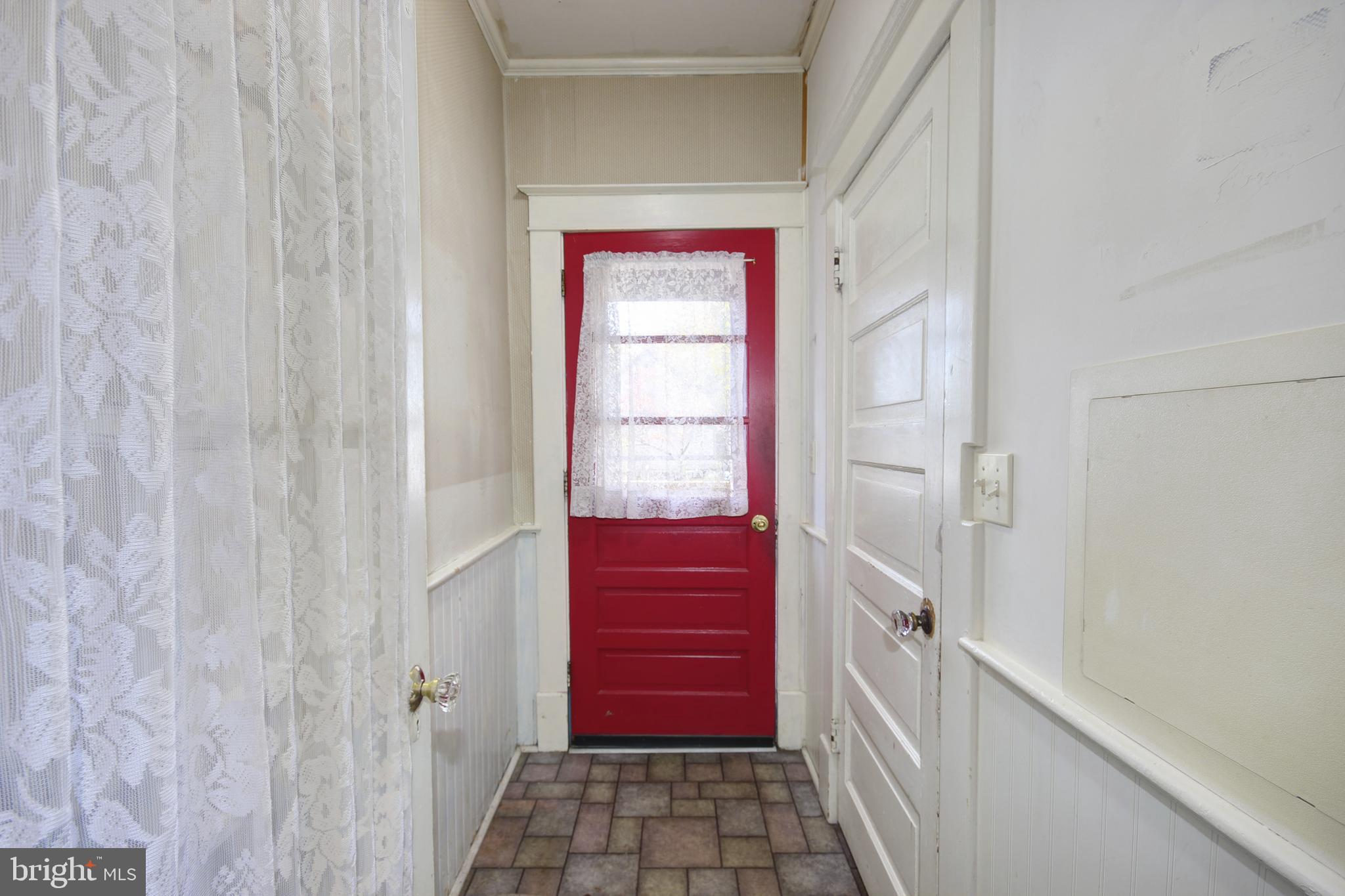 616 Camden Avenue Salisbury, MD 21801 - Photo 21 of 24 a view of front door