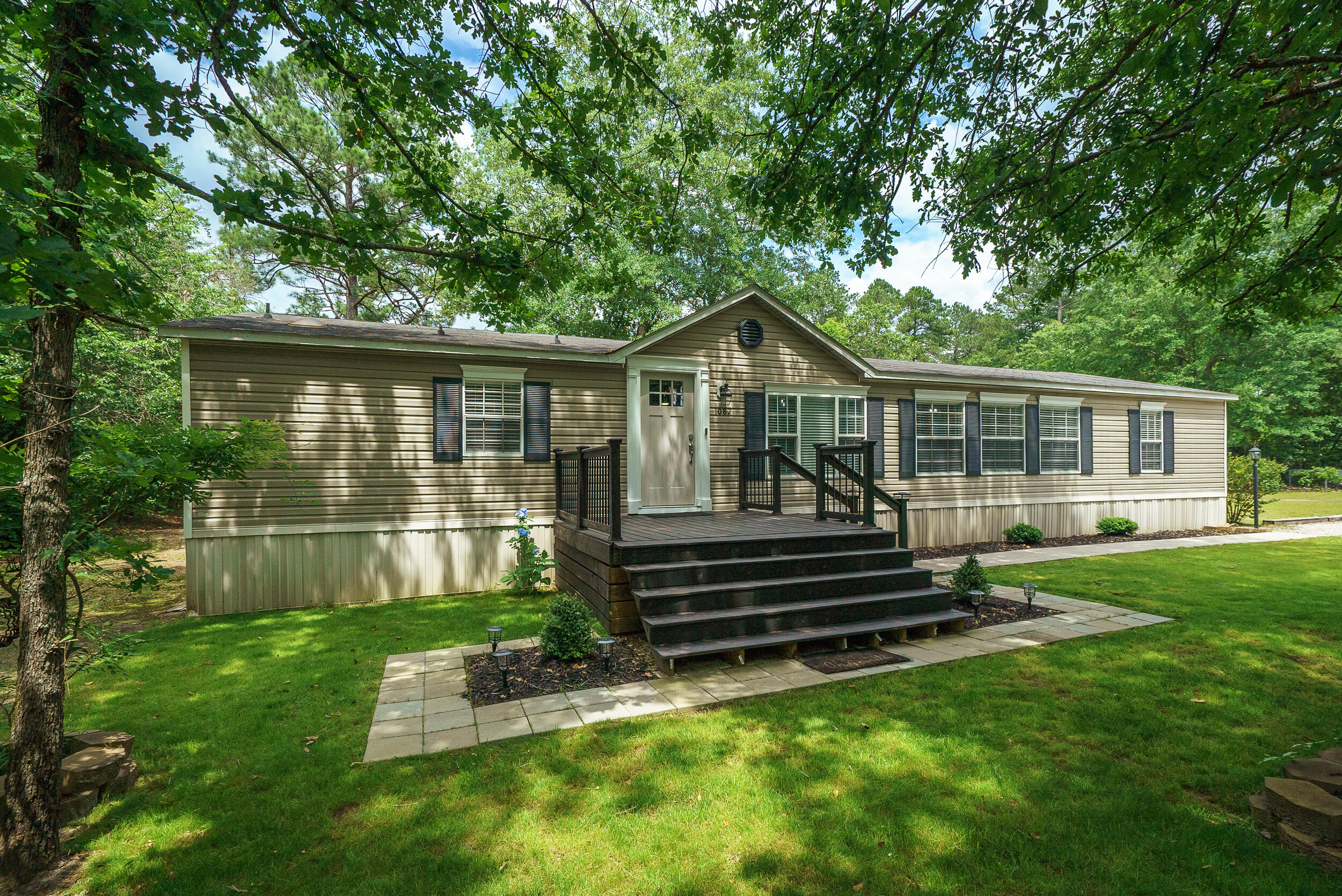 1082 Luke Bridge Road Trenton, SC 29847 - Photo 1 of 46