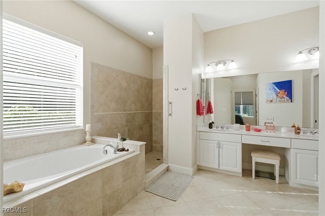 11225 Lithgow Lane Fort Myers, FL 33913 - Photo 16 of 45