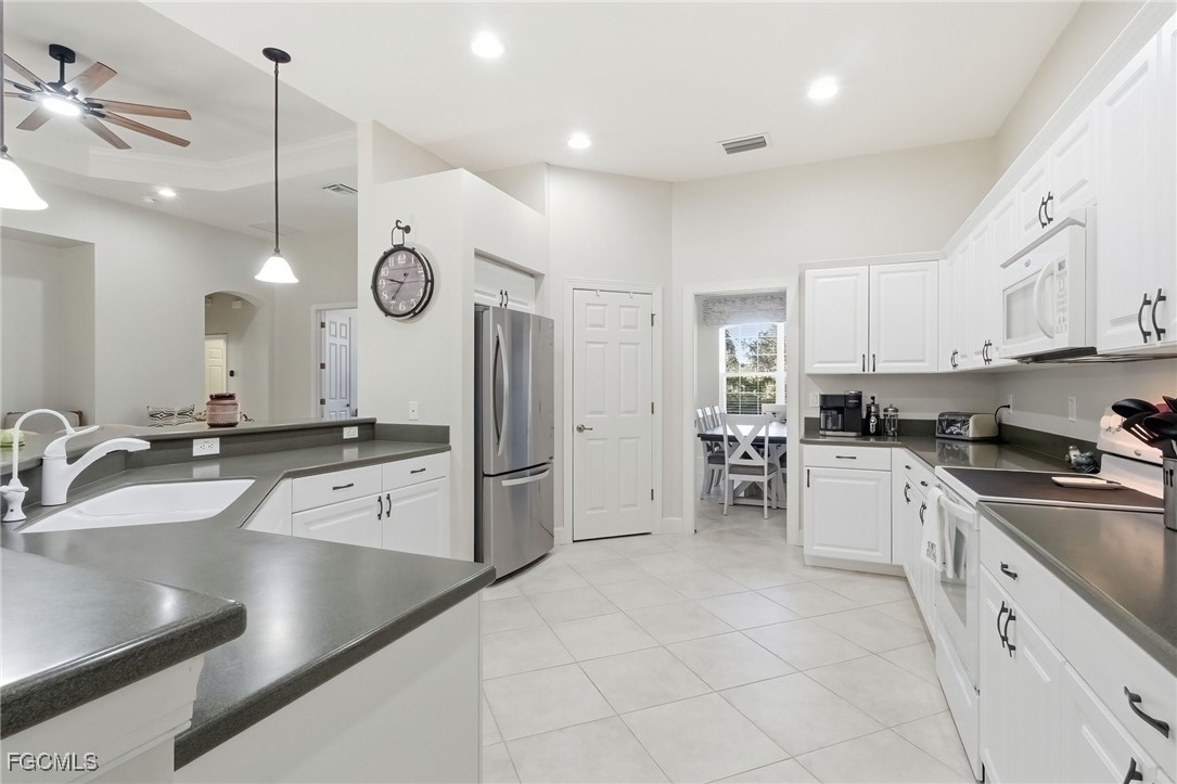 11225 Lithgow Lane Fort Myers, FL 33913 - Photo 8 of 45