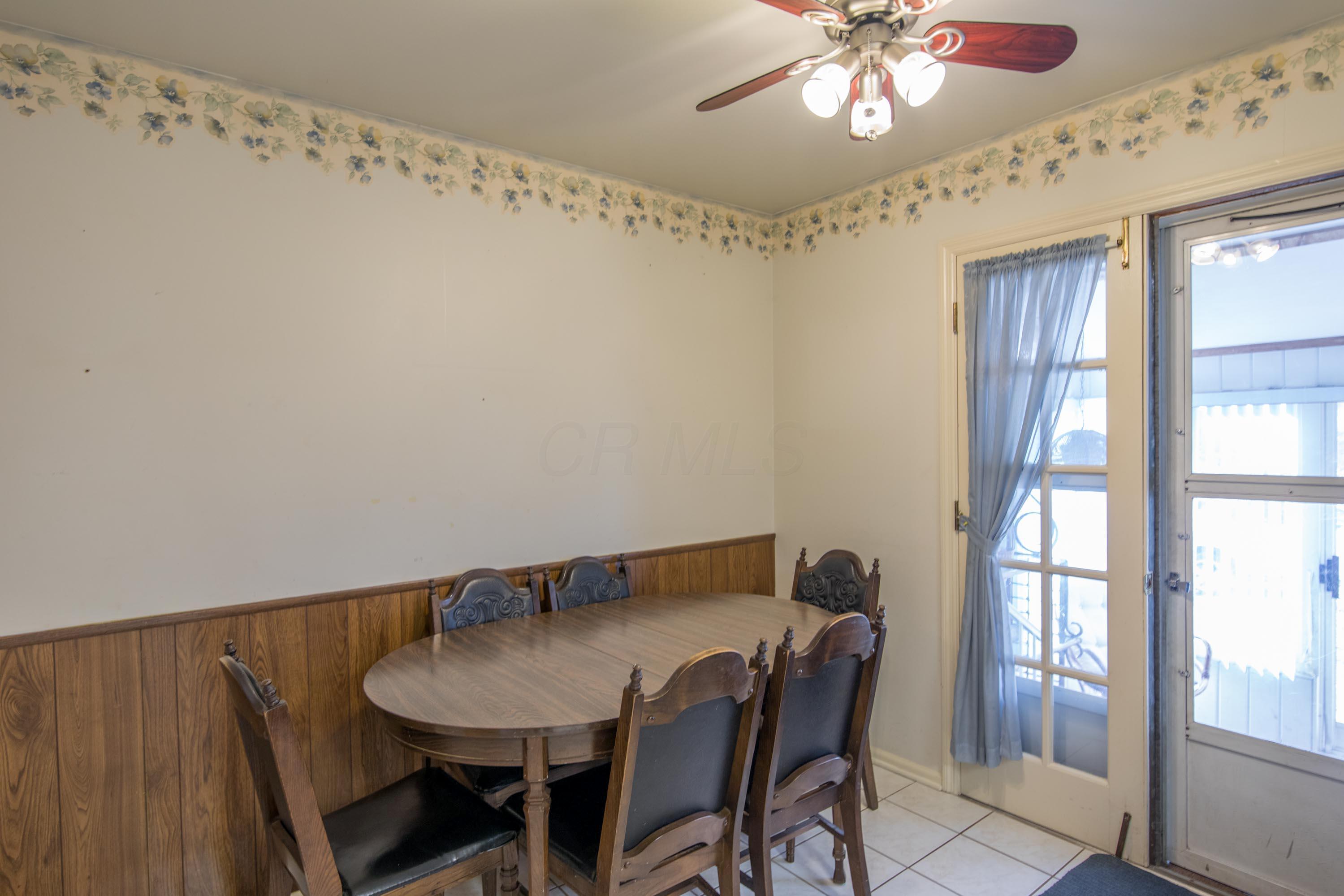 323 North Hamilton Road Columbus, OH 43230 - Photo 12 of 59