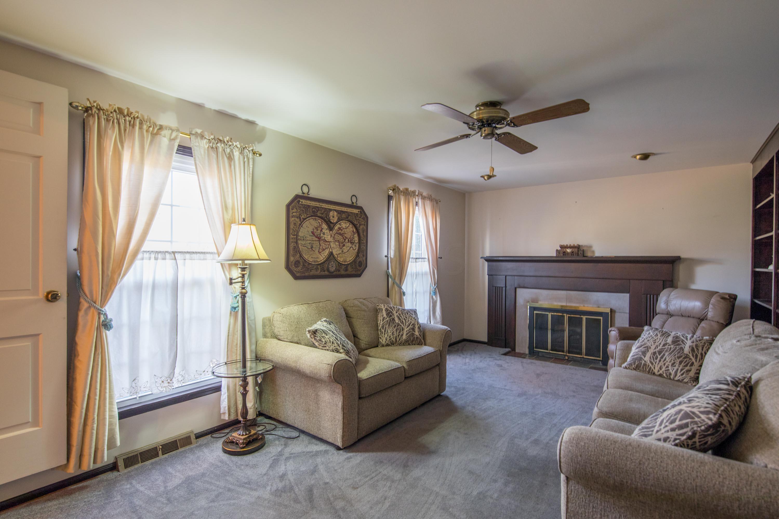 323 North Hamilton Road Columbus, OH 43230 - Photo 27 of 59