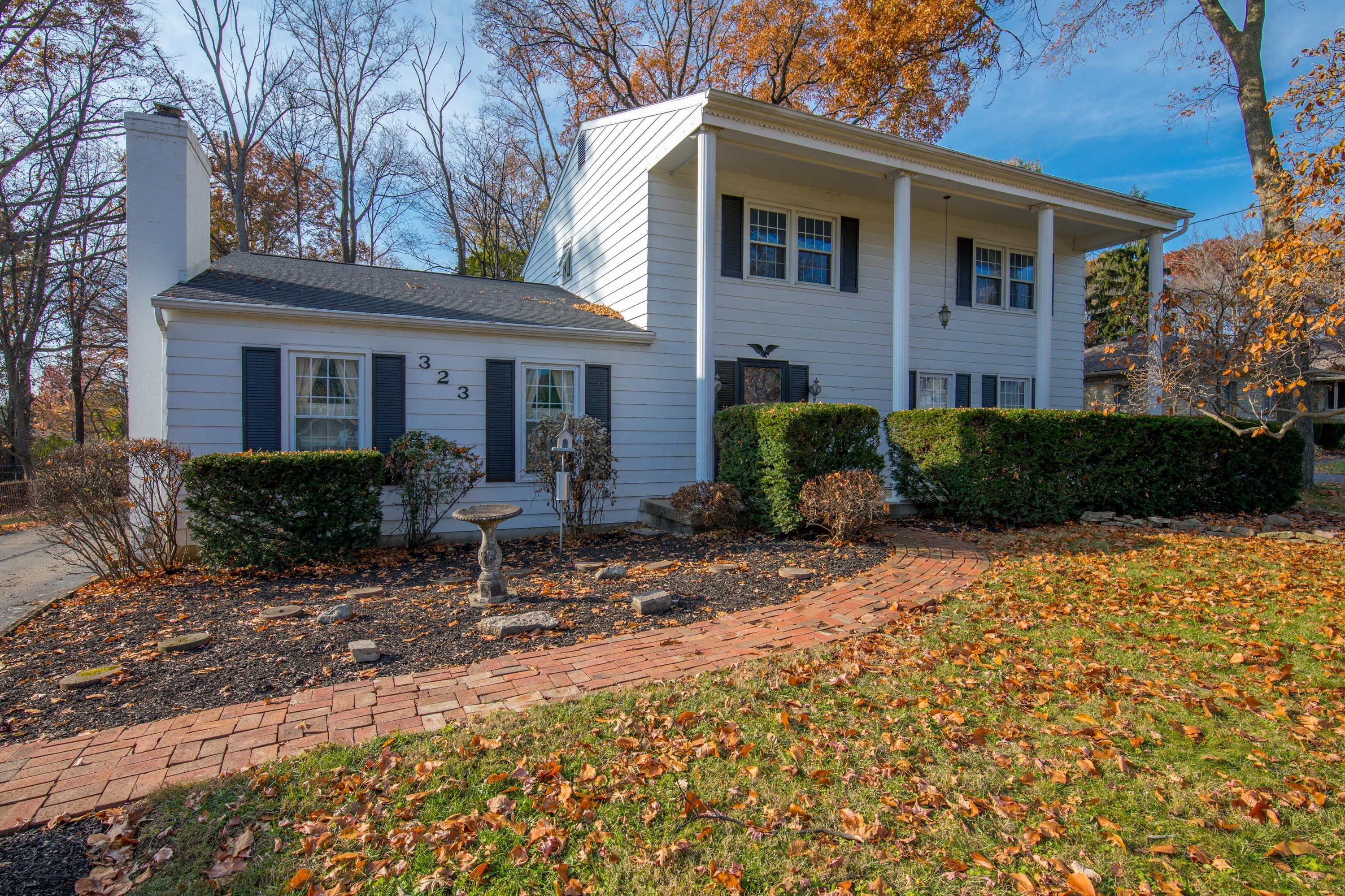 323 North Hamilton Road Columbus, OH 43230 - Photo 3 of 59