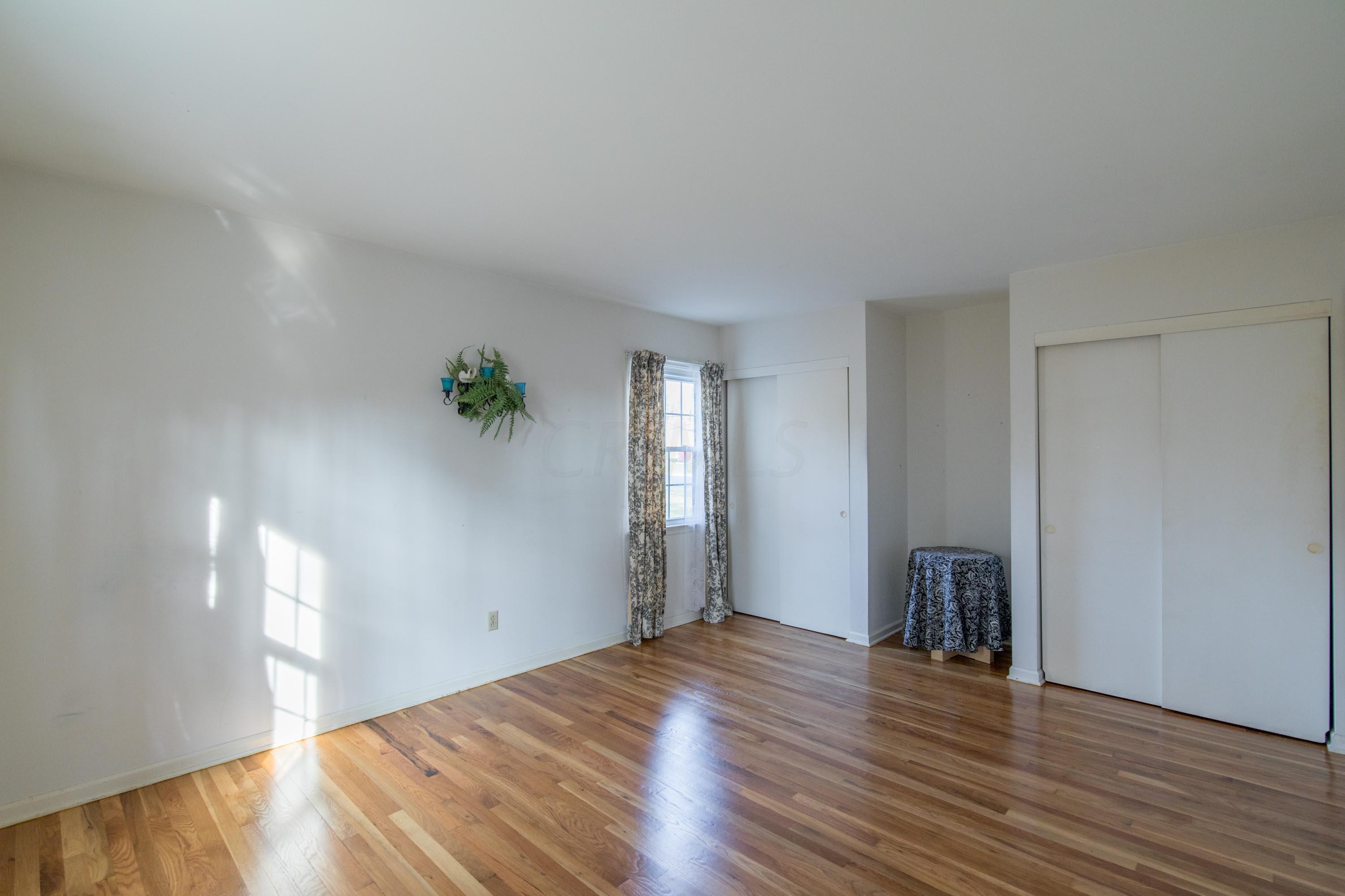 323 North Hamilton Road Columbus, OH 43230 - Photo 32 of 59