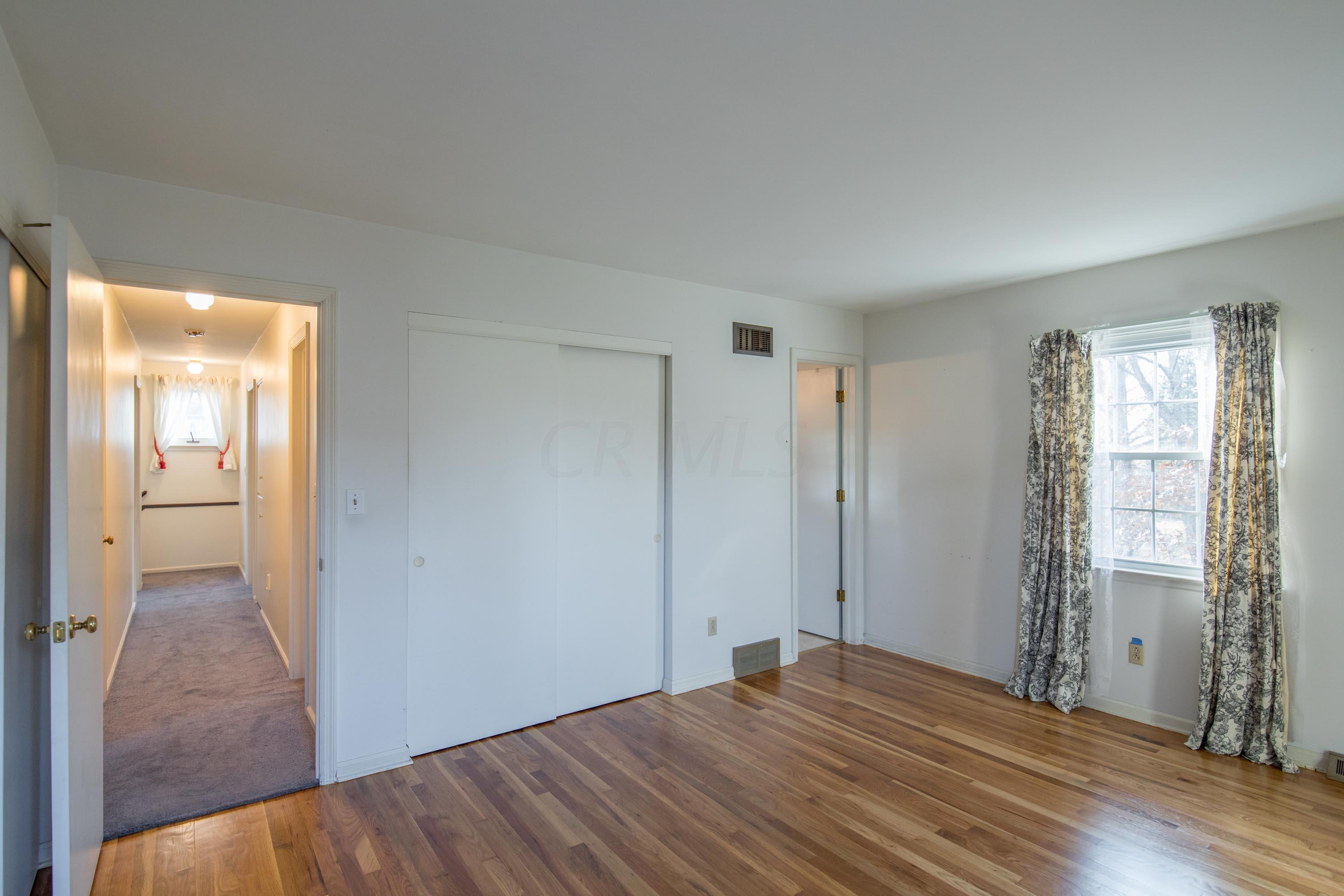 323 North Hamilton Road Columbus, OH 43230 - Photo 36 of 59