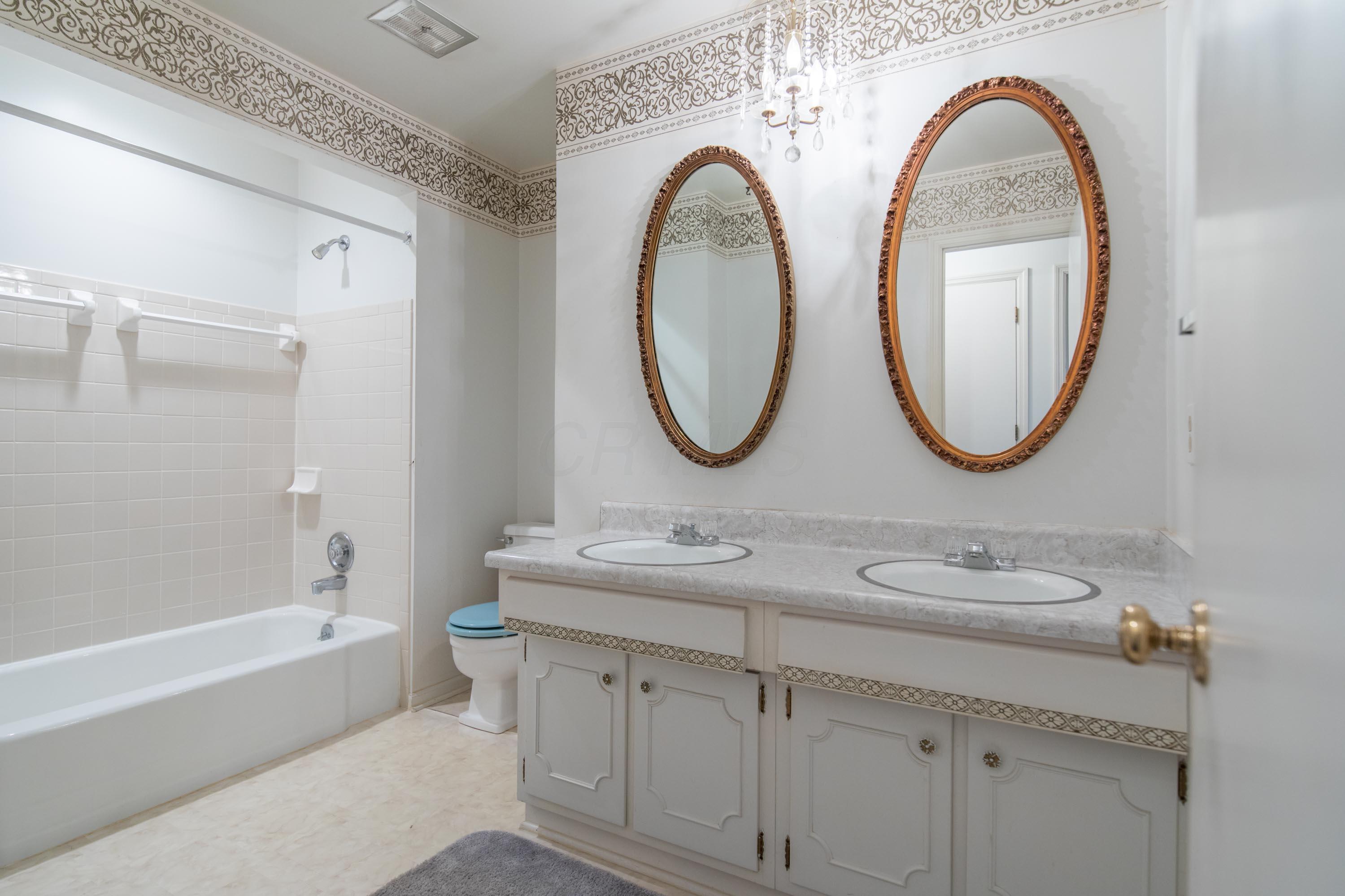 323 North Hamilton Road Columbus, OH 43230 - Photo 42 of 59