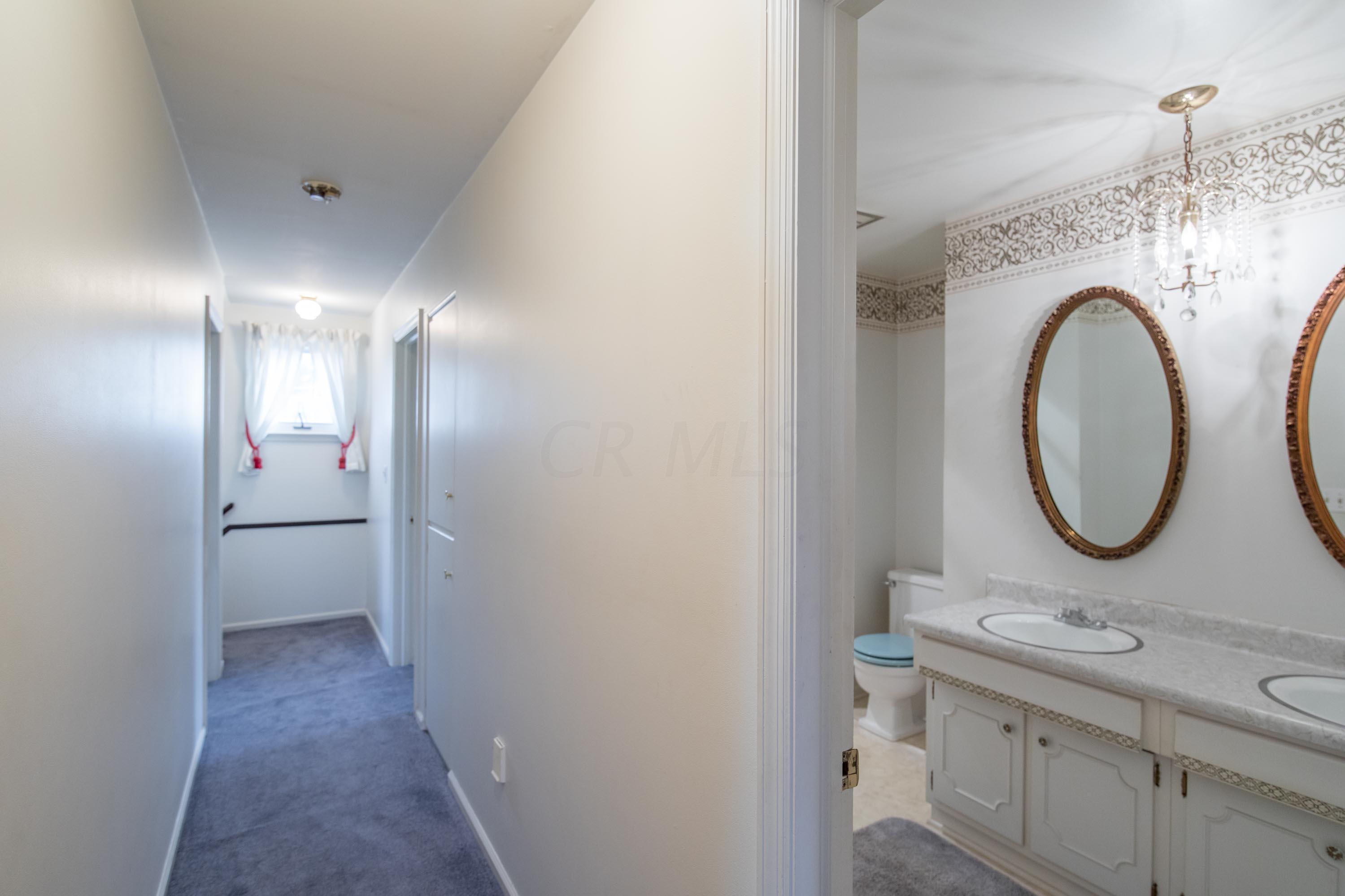 323 North Hamilton Road Columbus, OH 43230 - Photo 44 of 59