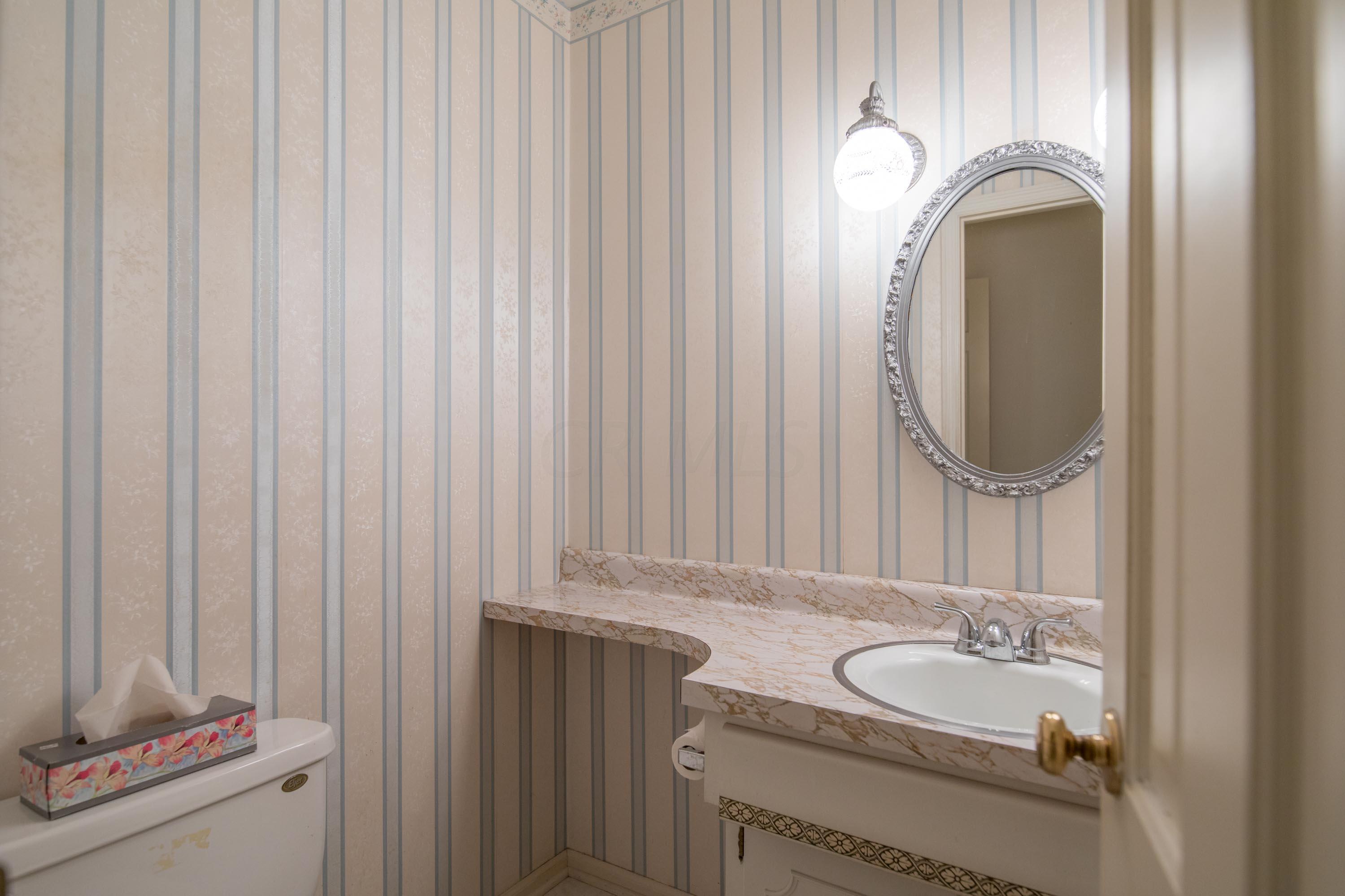 323 North Hamilton Road Columbus, OH 43230 - Photo 52 of 59
