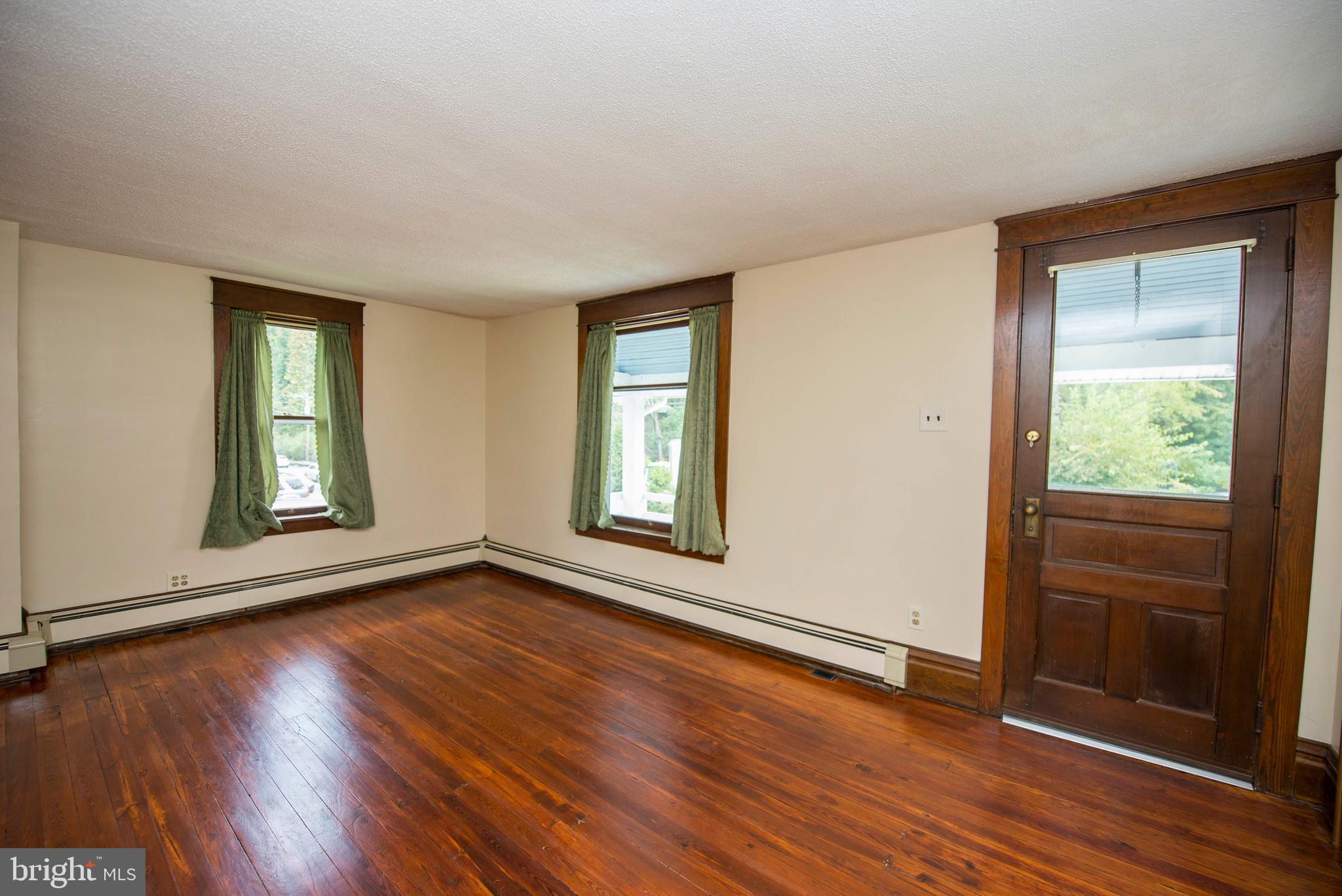 4702 Vera Cruz Road Emmaus, PA 18049 - Photo 4 of 15 Gallery Image 4