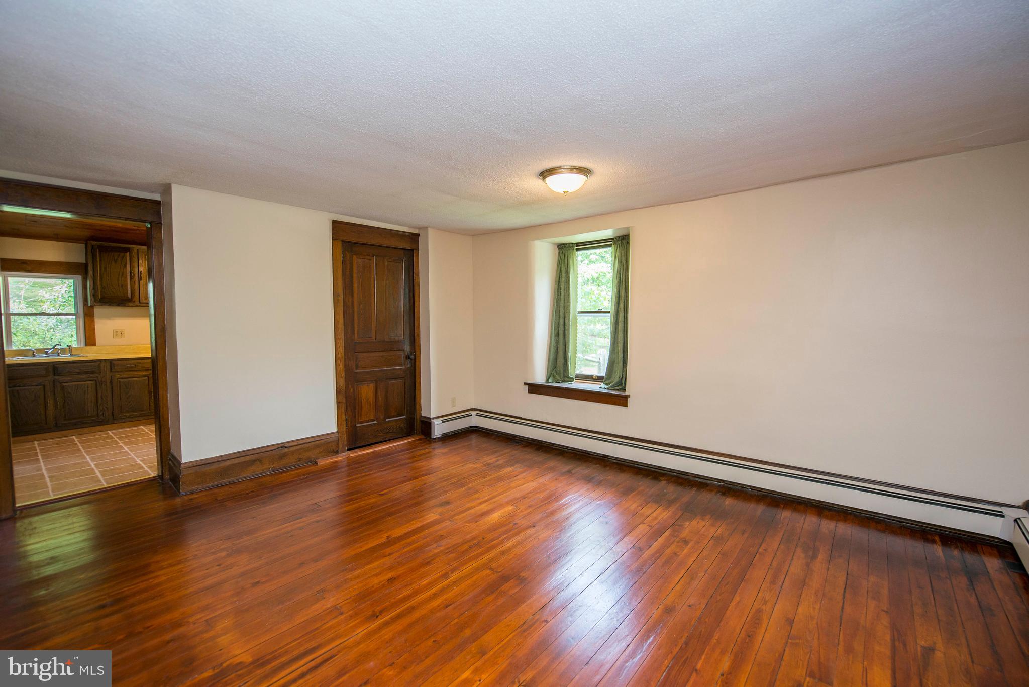4702 Vera Cruz Road Emmaus, PA 18049 - Photo 5 of 15 Gallery Image 5