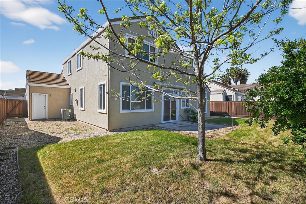 8 Emerson Court Pittsburg, CA 94565 - Photo 3 of 13