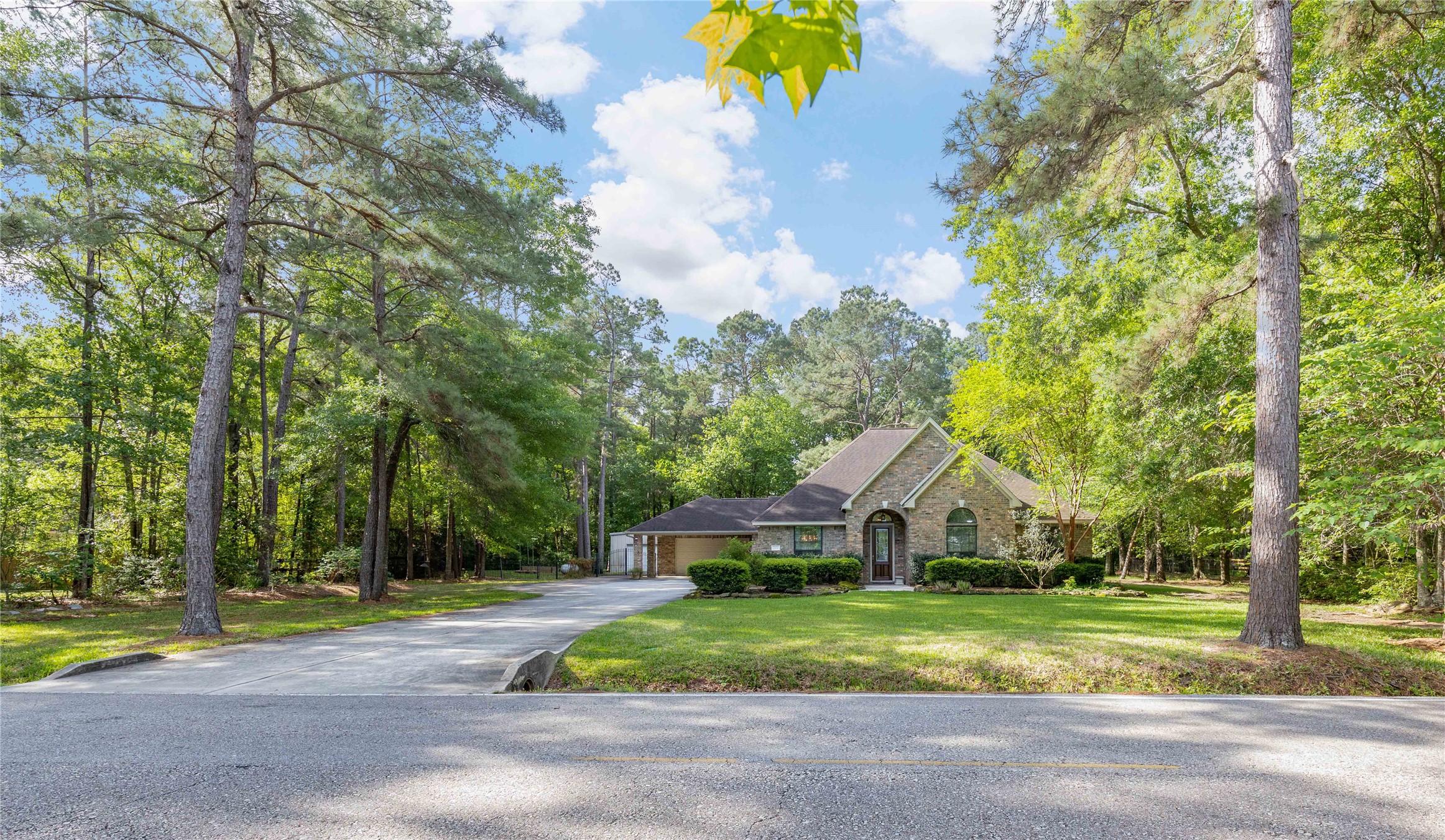 2974 Hargraves Road Huffman, TX 77336 - Photo 3 of 50