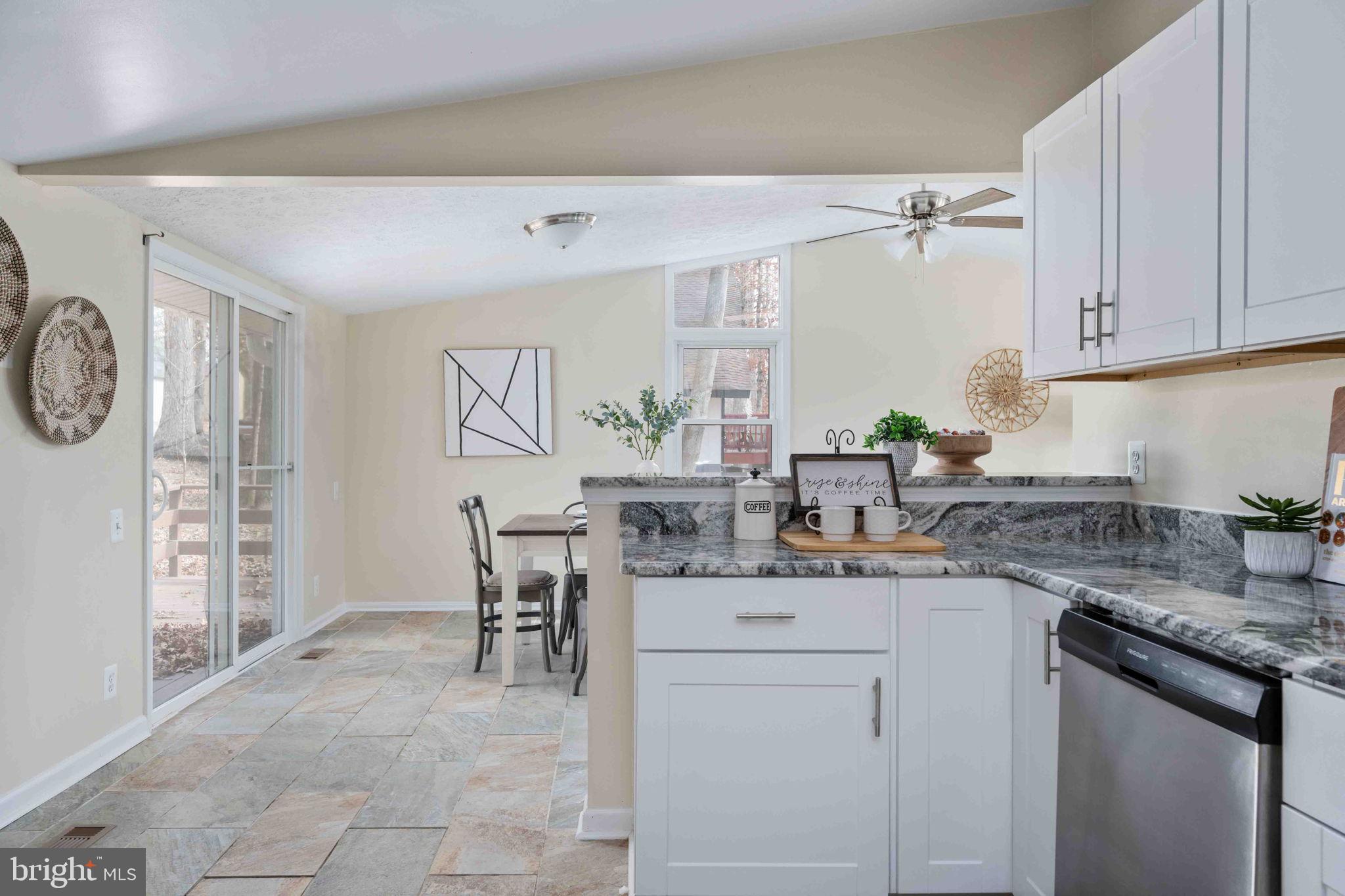 116 Lakeview Parkway Locust Grove, VA 22508 - Photo 29 of 71 Kitchen