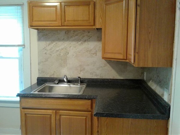 30 Quincy Street Springfield, MA 01109 - Photo 1 of 16 Gallery Image 1