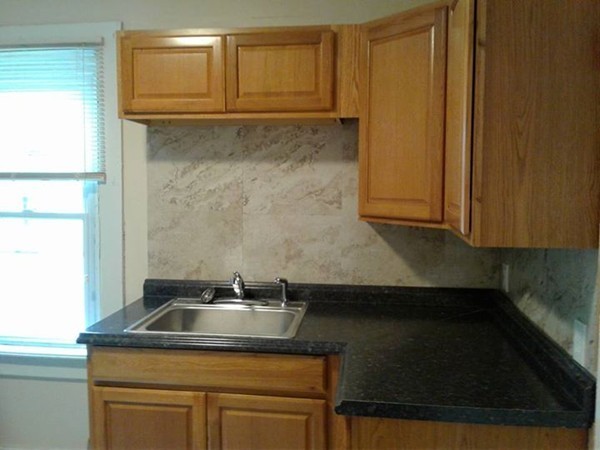 30 Quincy Street Springfield, MA 01109 - Photo 9 of 16 Gallery Image 9