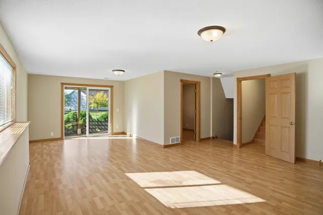 $540,000 | 10248 Washington Court Northeast, Blaine, MN 55434