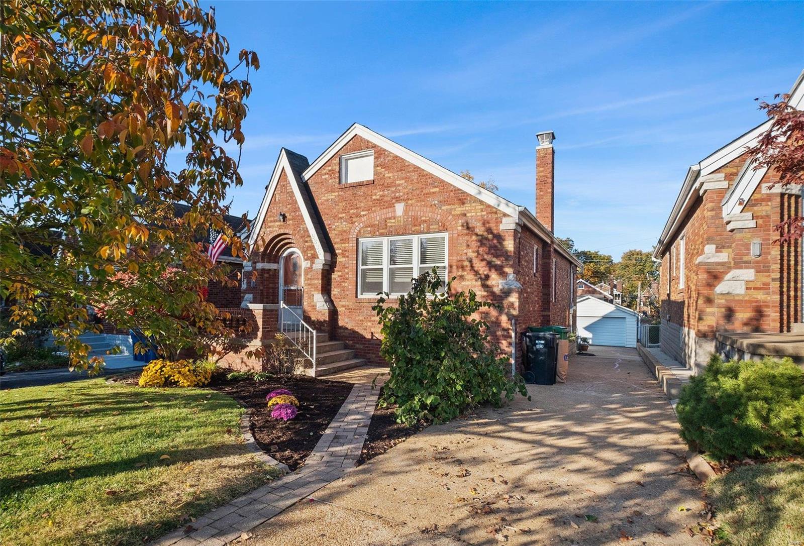 9335 Rambler Drive St. Louis, MO 63123 - Photo 1 of 29 Gallery Image 1