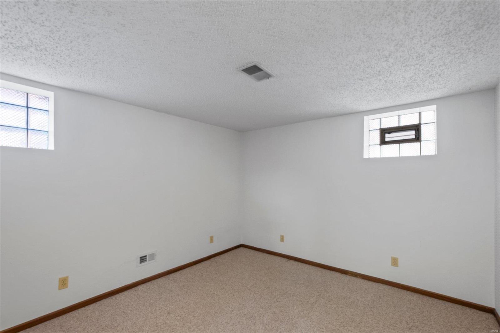 9335 Rambler Drive St. Louis, MO 63123 - Photo 21 of 29 Gallery Image 21